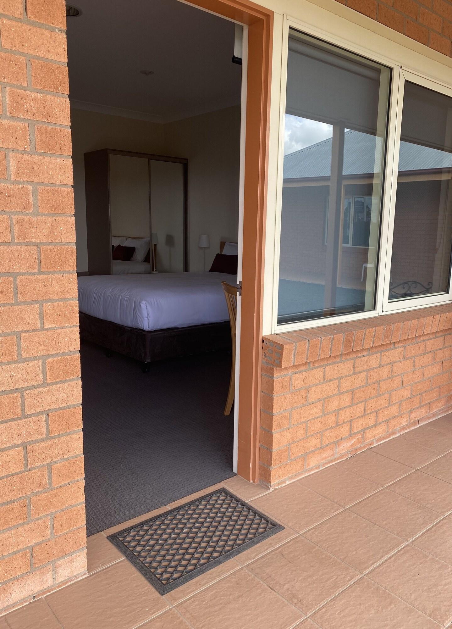 Comfort Inn Bishops Lodge Hay Exterior photo
